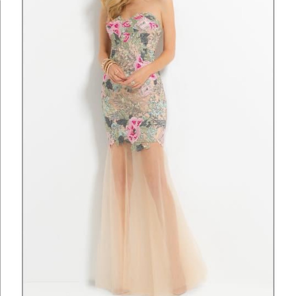 BRAND NEW Camille Lavie Prom Dress